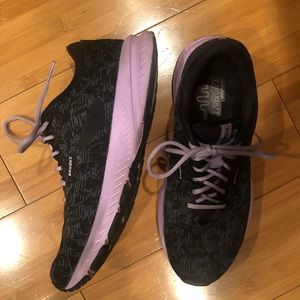 Brooks Launch 5 size 8